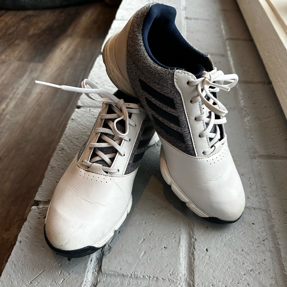 Rarely worn Women’s Adidas Golf Shoes Size 8 Medium Navy and White